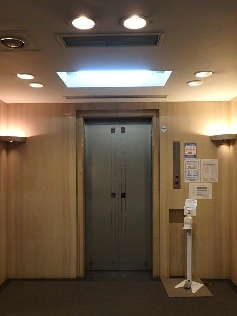 ホール②