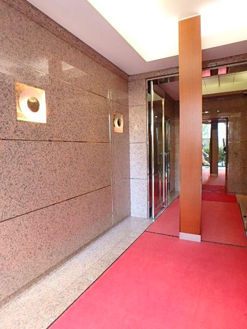 ホール①