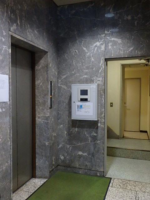 深山ビルホール②