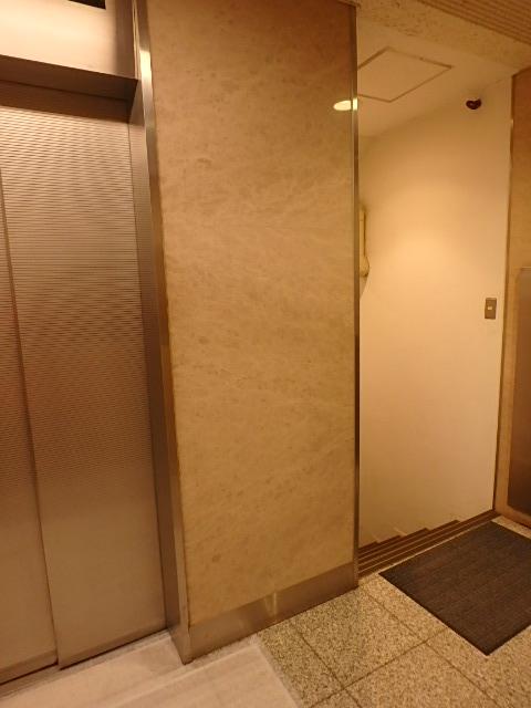 ホール④