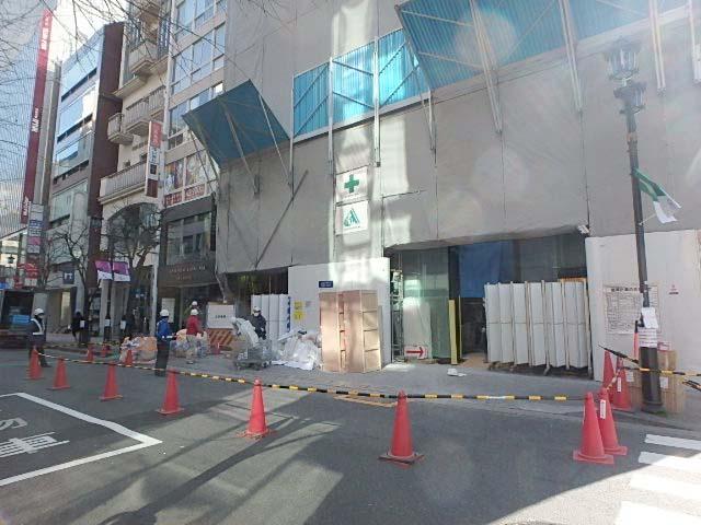 エントランス①