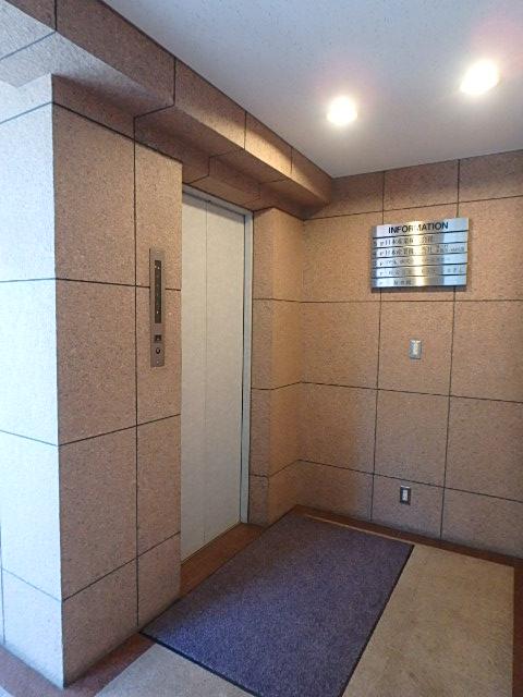 ホール②