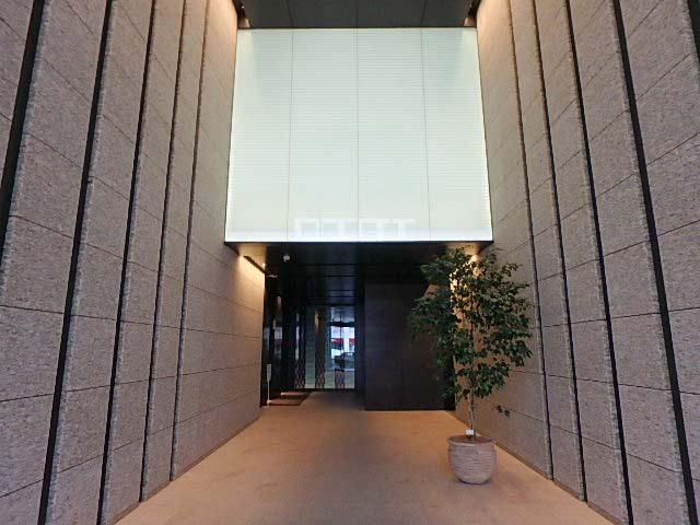ホール①