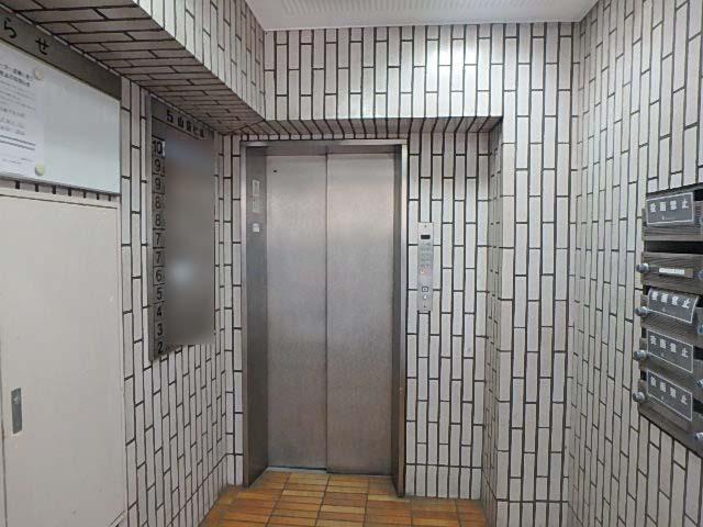 ホール①