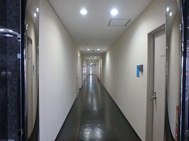 ホール②