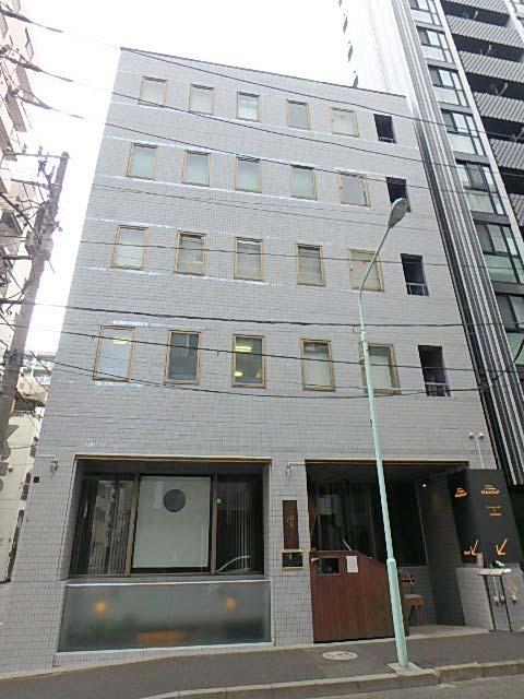 ＋ＳＨＩＦＴ　ＧＩＮＺＡ　ＥＡＳＴ