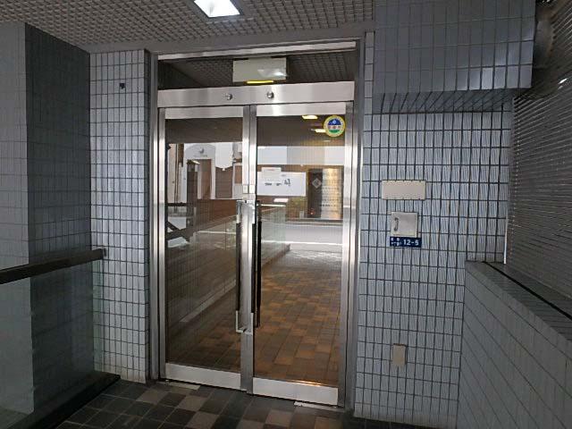 築地小山ビルエントランス③