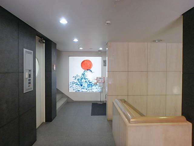 ホール①