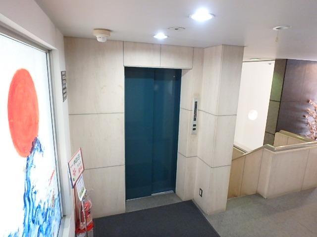 ホール②