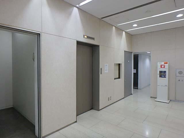 ホール②