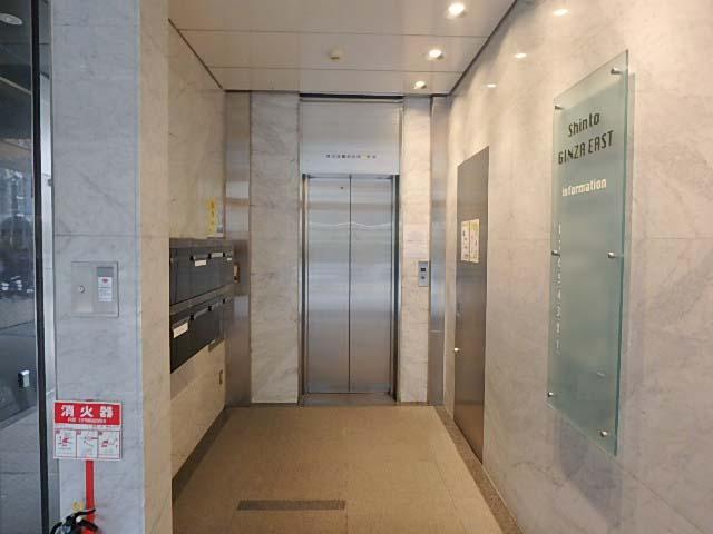 ホール①