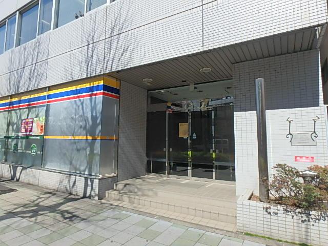 エントランス①