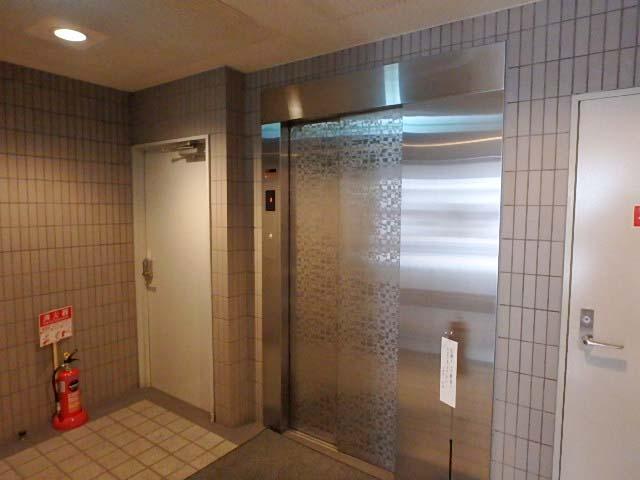 ホール②