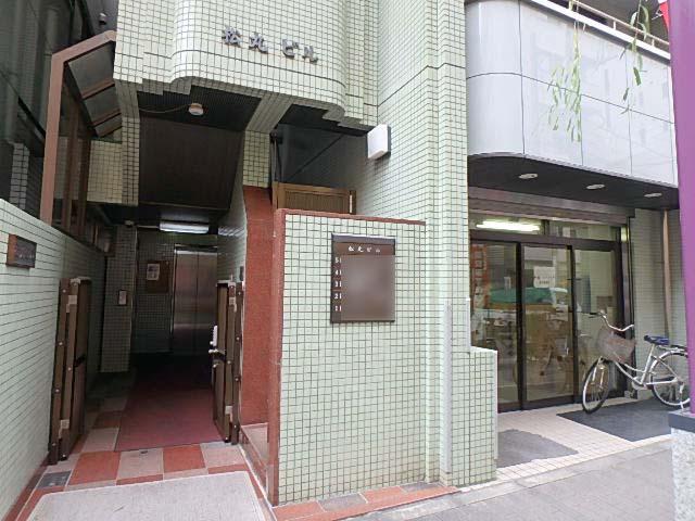 エントランス①
