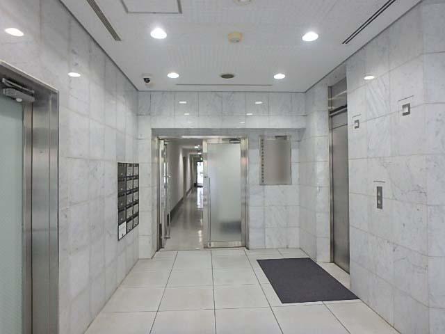 ホール①