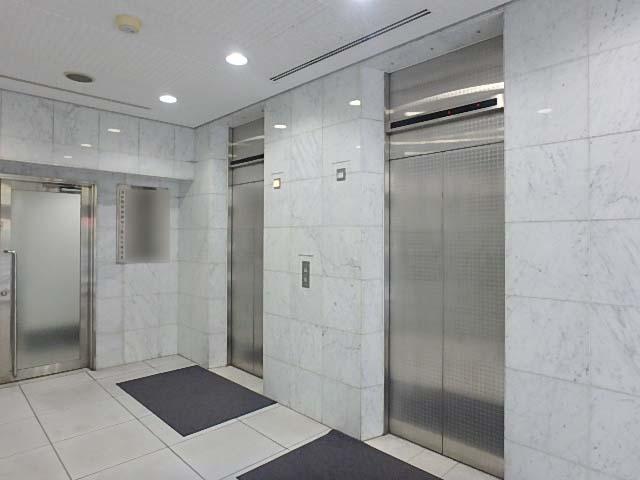 ホール②