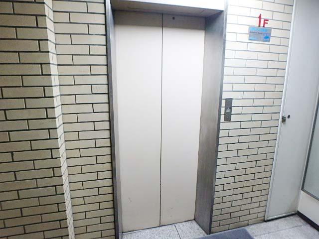 ホール②