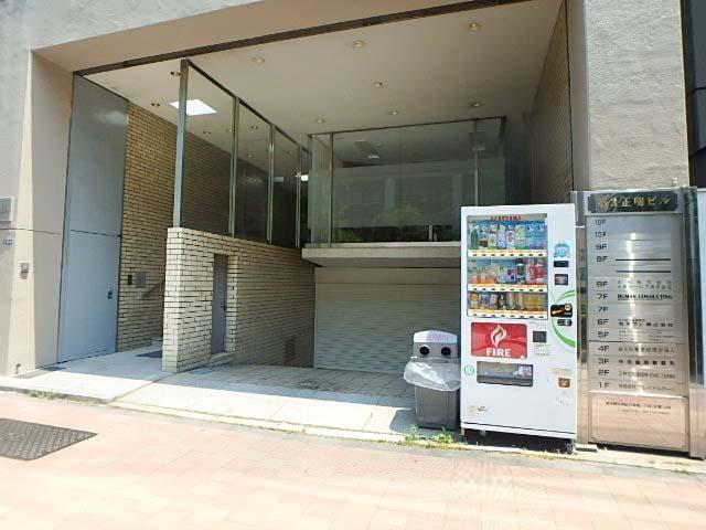 エントランス①