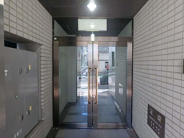 八重洲カトウビルエントランス②