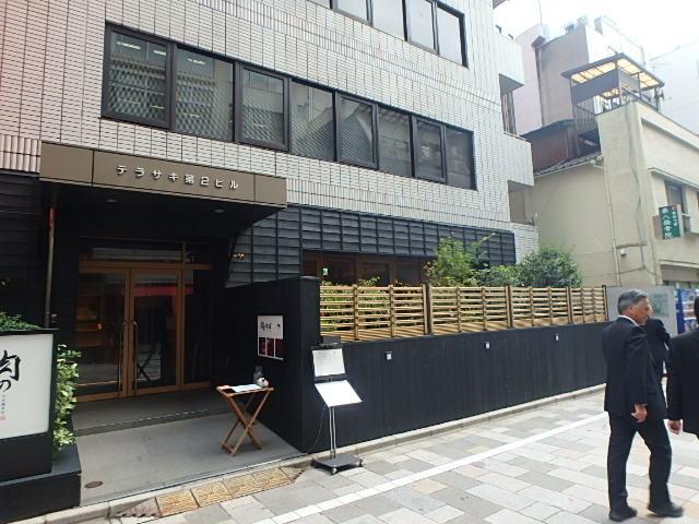 エントランス①