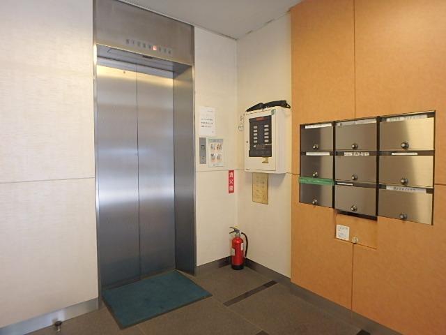 ホール①