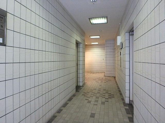 ホール①