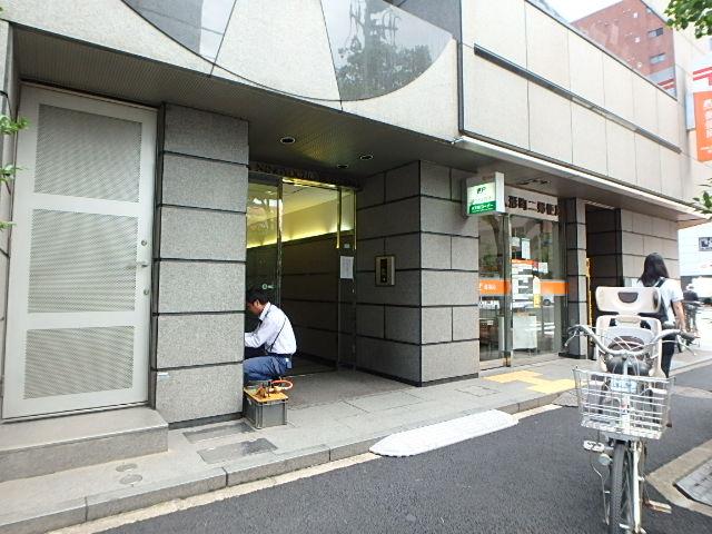 エントランス①