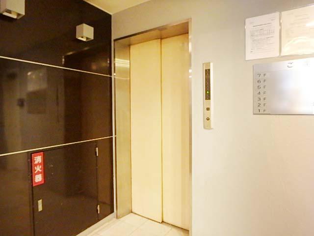 ホール②
