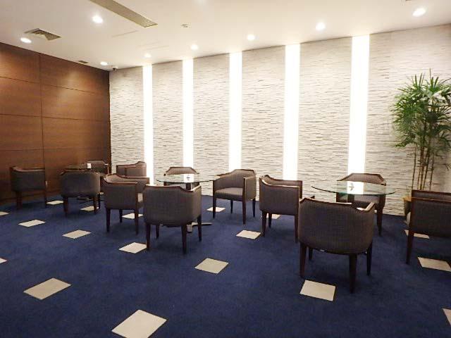 ホール③