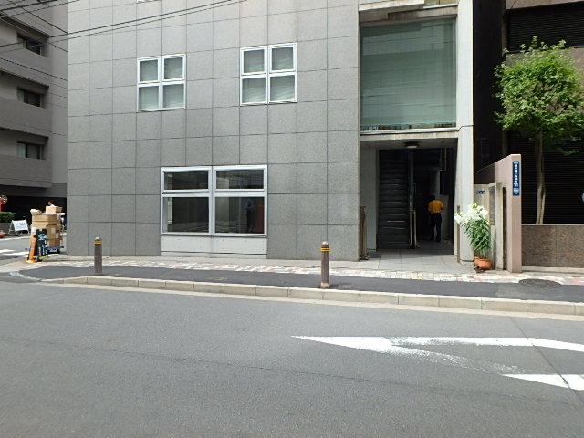 エントランス①
