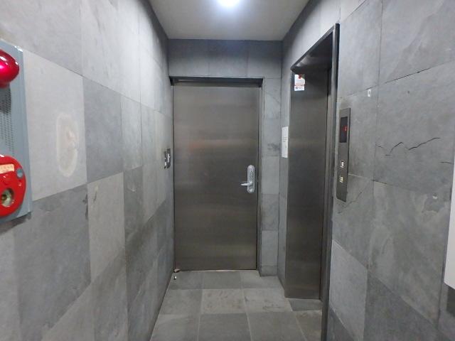 ＴＨＥ　ＣＯＲＮＥＲ　日本橋イーストホール②