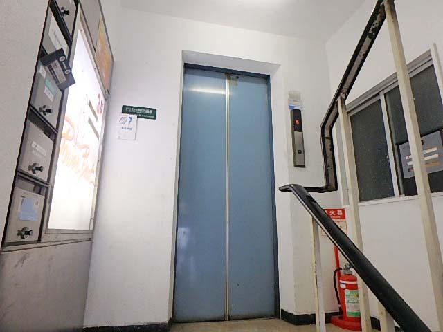 林ビルホール①