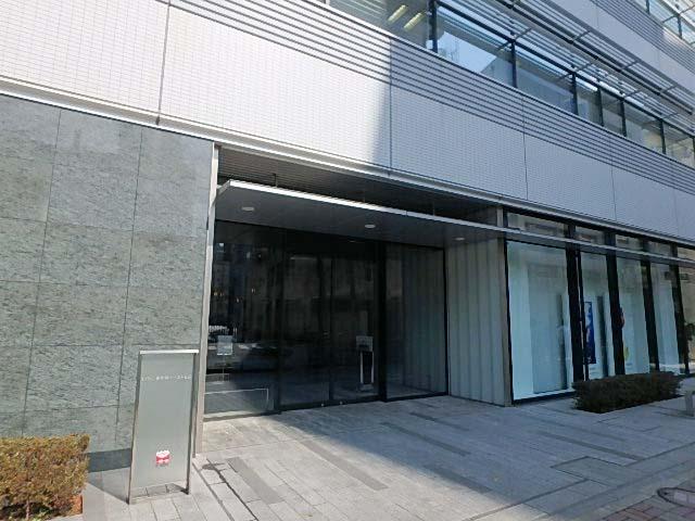 エントランス①