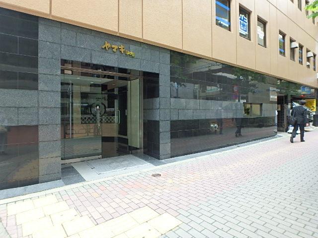ヤマキビルエントランス①