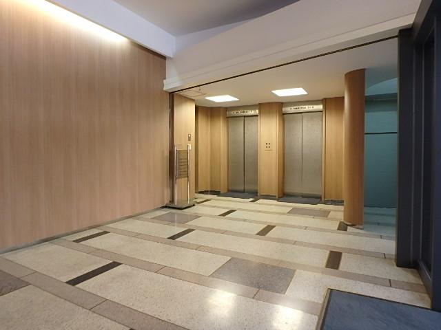 ホール①