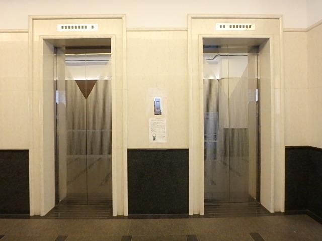 ホール②