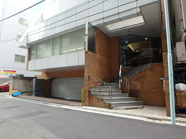 日本色素本社ビルエントランス①