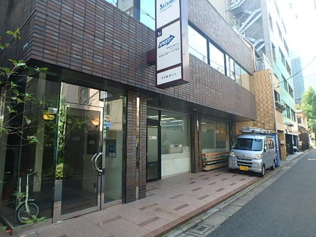 エントランス①