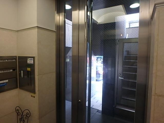 友泉本石町ビルホール②