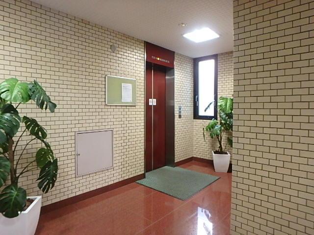 ホール①