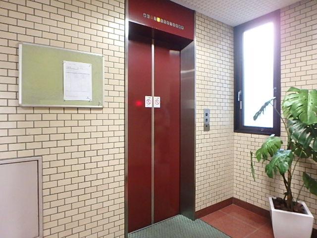 ホール②