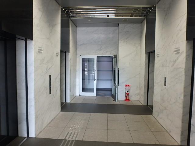 ホール②