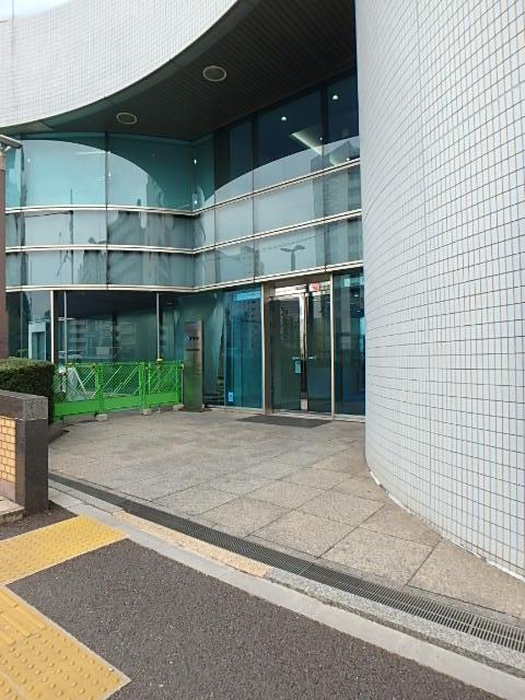 エントランス①