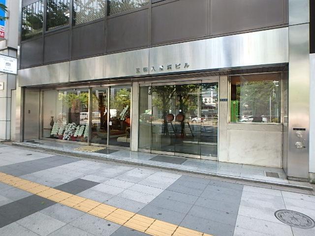 エントランス①