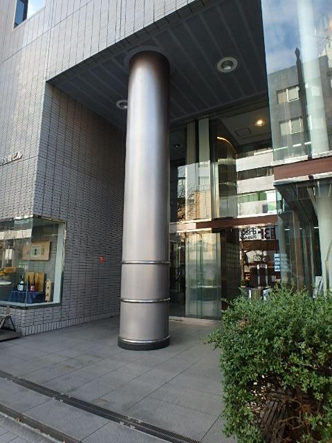 西野金陵ビルエントランス①