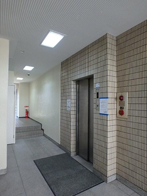 ホール②