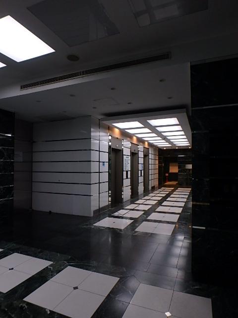 ホール①