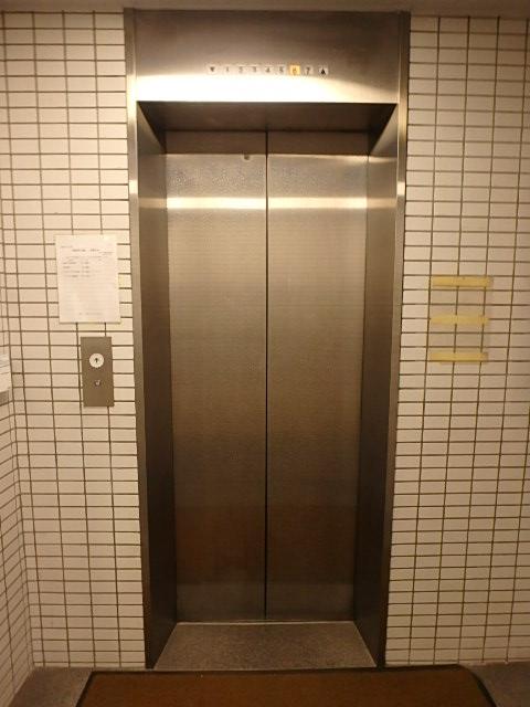 ホール④