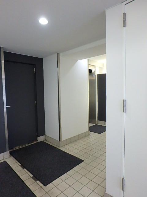 八丁堀フロンティアビルホール①