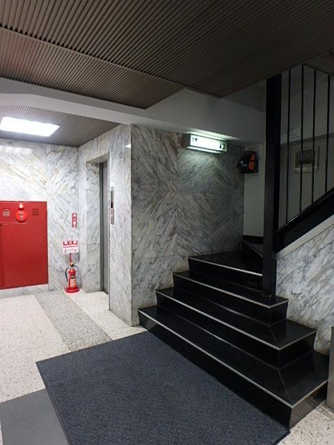 ホール②